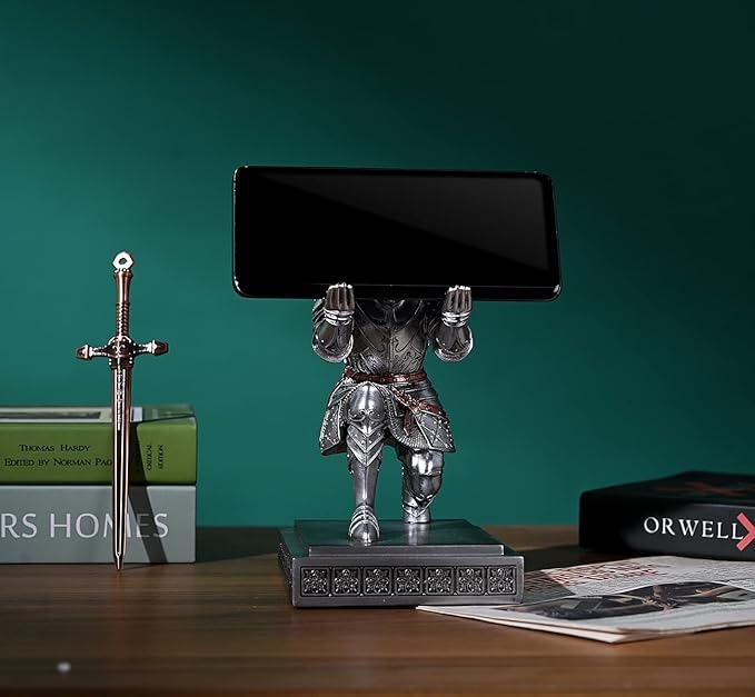 King's Guard Knight Pen Holder Pen Stand Desk Organizers and Accessories Resin Pencil Holder as Gift for Office and Home (Silver)