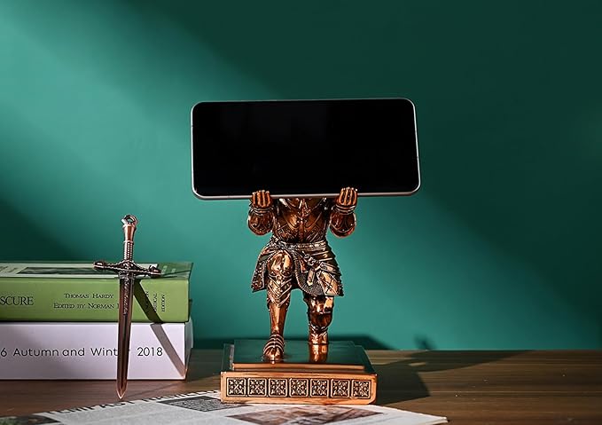 King's Guard Knight Pen Holder Pen Stand Desk Organizers and Accessories Resin Pencil Holder as Gift for Office and Home (Copper(Plating))