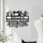 Personalized Name Sewing Room Sign, Custom Mom's Quilting Room Sign Sewing Metal Wall Art, Customized Rose Flowers Sewing Tools Craft Room Wall Decor Signs Grandma Mom Mothers Day Gift