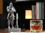 Amoysanli Knight Pen Stand Decoration Resin Pen Holder Art Craft Paperweight for Desktop Organizer Festival Gifts for Boyfriend Husband Dad Son(Silver)