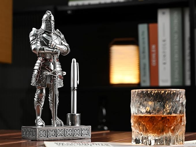 Amoysanli Knight Pen Stand Decoration Resin Pen Holder Art Craft Paperweight for Desktop Organizer Festival Gifts for Boyfriend Husband Dad Son(Silver)