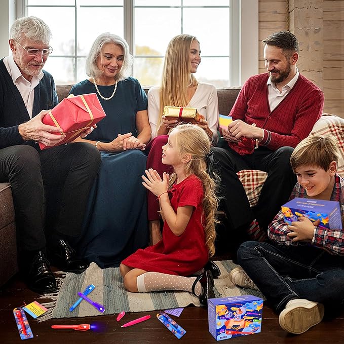 Invisible Ink Pens Gifts Cards. 24 Pack Spy Pen invisible pens with uv light for kids, Magic Pen for Secret Message, Birthday Party,Christmas, and Halloween Goodies Bags Toy(24PCS+Gifts Cards)